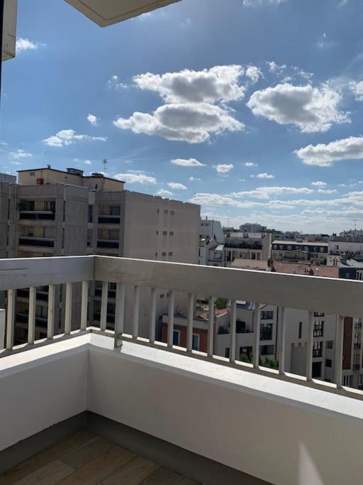 Paris Buttes Chaumont - Free Parking Apartment Exterior photo